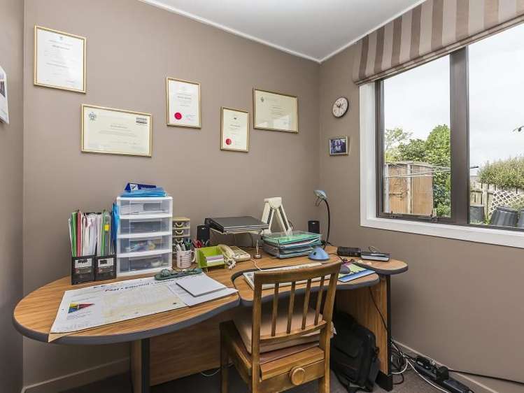 54 David Crescent Karori_23