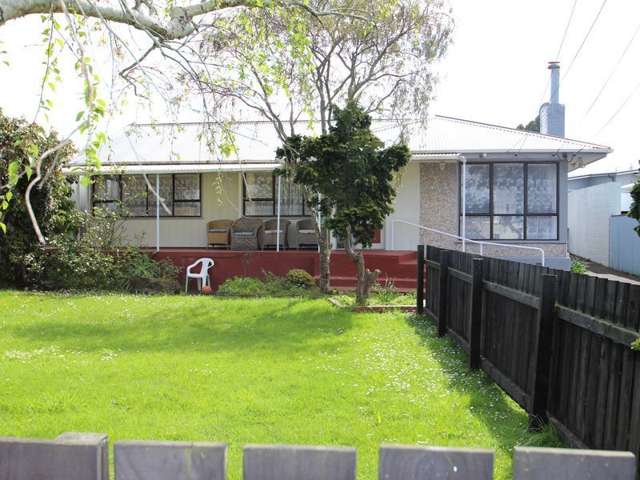 110 Mountain Road Mangere Bridge_1