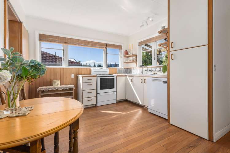 166 Wellington Road Paekakariki_7