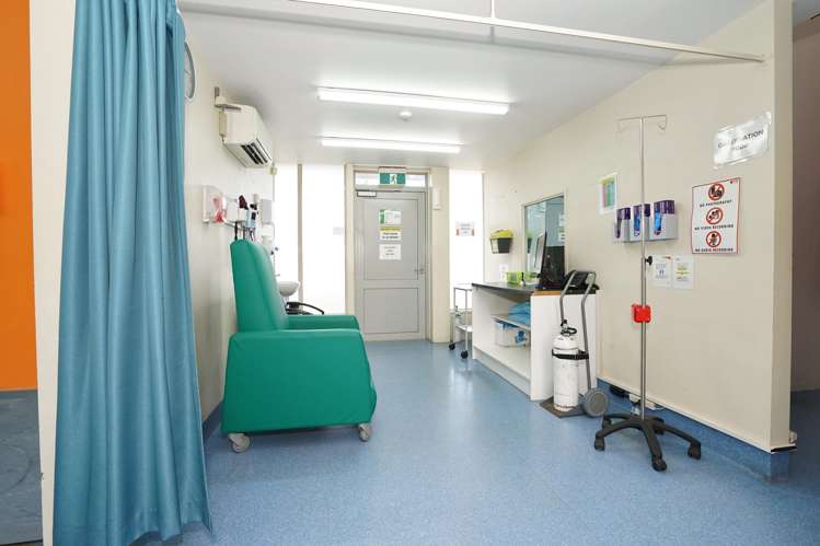 1-5, 7-13/26 Bryant Road Te Rapa_18