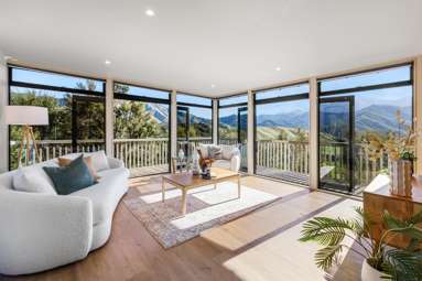 140 Leslies Road_2