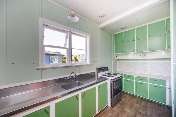 14 Belvedere Crescent Takaro_10