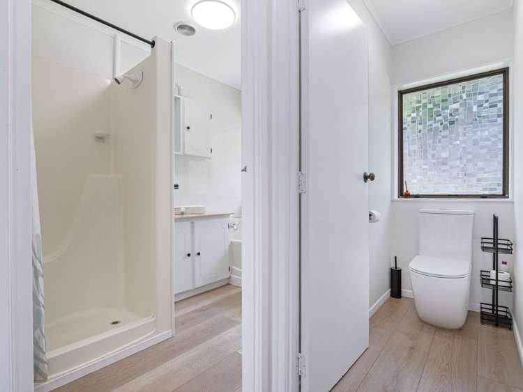 8 Deodar Place Totara Heights_19