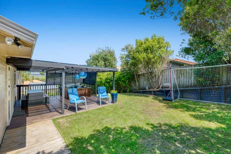 59 Donald Street Stanmore Bay_24