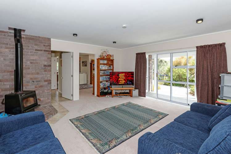 16 Wairere Road Waitakere_16