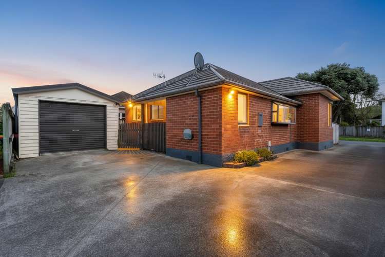 54 Athlone Crescent Avalon_16