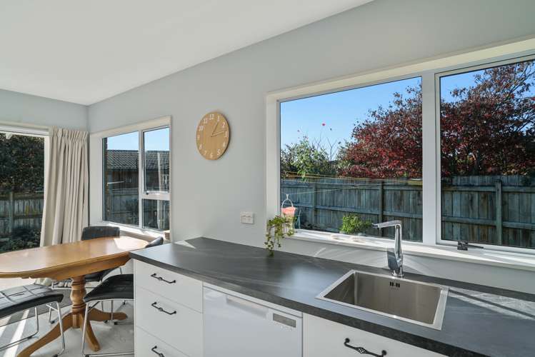 11 Ledger Close Richmond_9