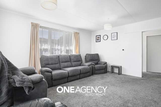 101 Waihora Crescent Waitangirua_4