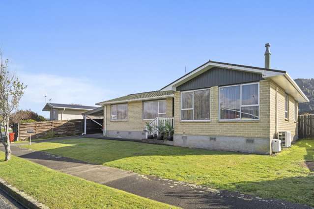 Charming Family Retreat in Totara Park