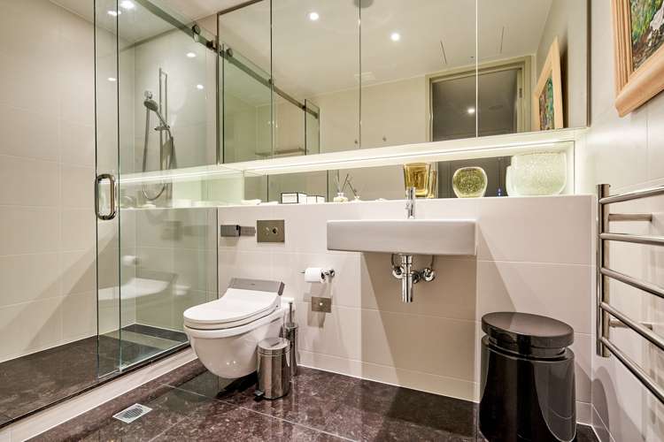 2b/4 Clyde Quay Wharf Te Aro_12