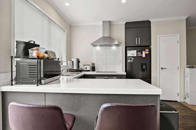 2/16 Jones Crescent Melville_2