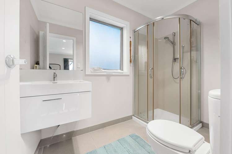 9A + 9B Foxbury Court Rototuna North_7