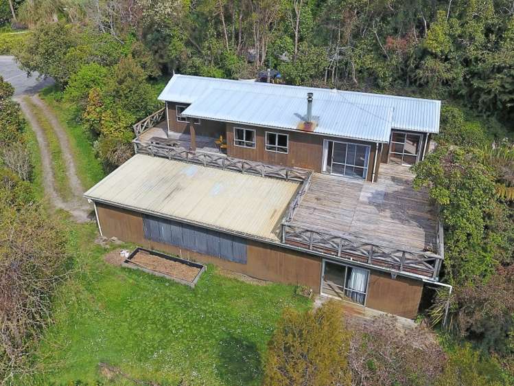 1 Cook Crescent Kaiteriteri_16