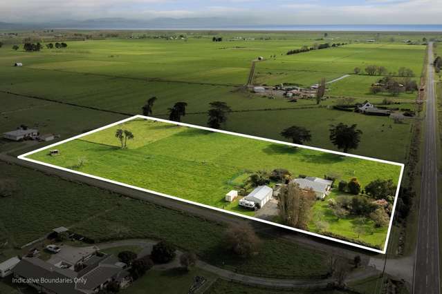 Rural Charm Meets Lifestyle Convenience