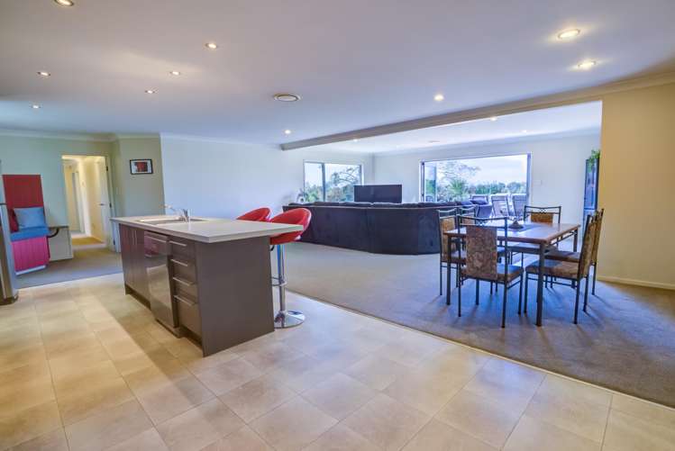 20 Glenwood Grove Whatawhata_5