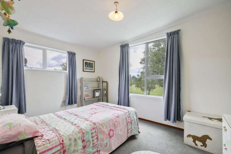 677 Woodstock Road Burnt Hill_12