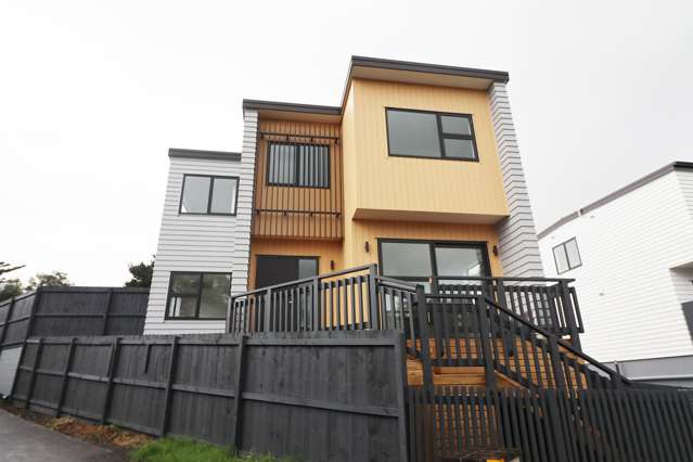 Immaculate, Rare Standalone: 2 Beds, 2 Living + Ca