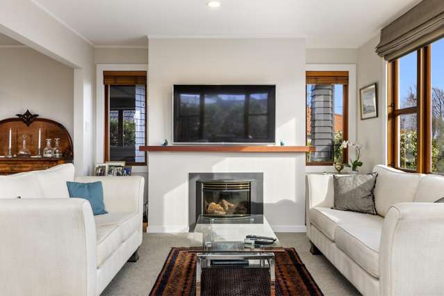 26 Kiwi Street Bird Area_4