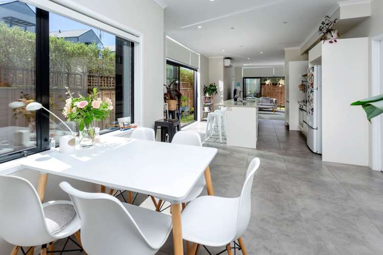 2 Rarahu Road Hobsonville_1