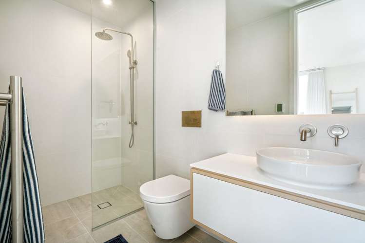 202/32 Anzac Road Browns Bay_11