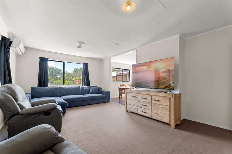 17 Bishoprick Crescent Te Puke_7