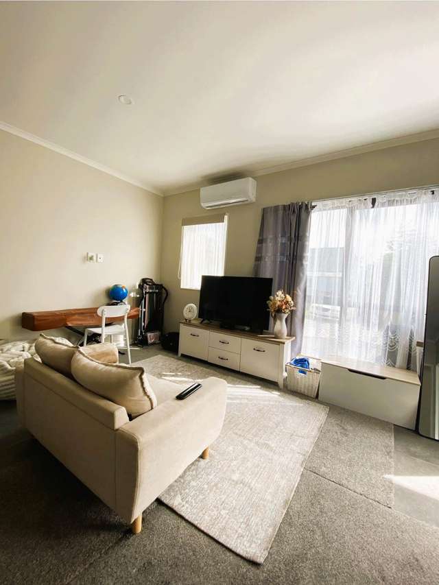 1/7 Topaz Place Wiri_2