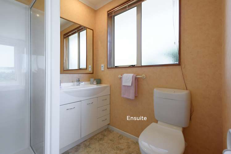 14 Crown Hill Paraparaumu_5