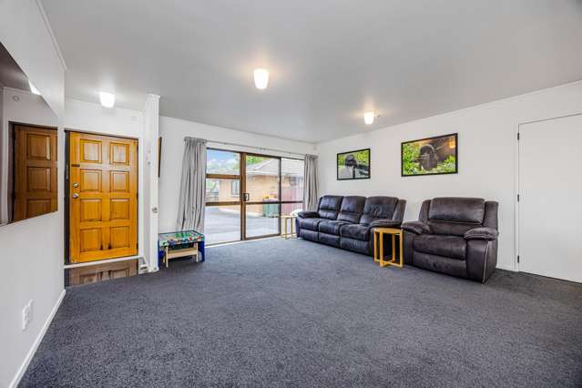 4/17 Ross Martin Court Conifer Grove_2