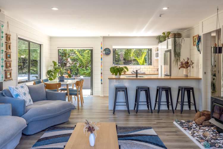 13 Giles Road Ostend_32