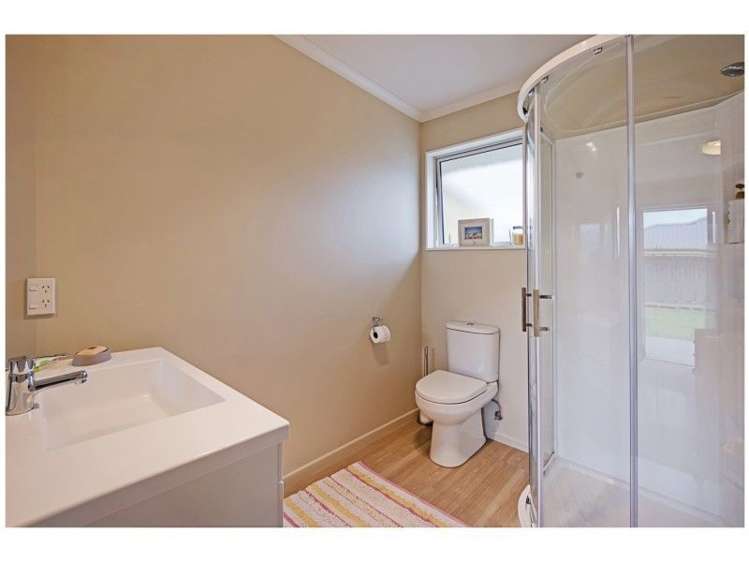 5 Mary Newton Place Brightwater_14