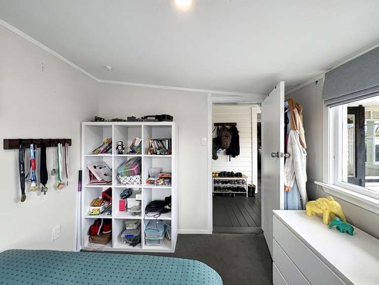 51 Caius Avenue 1208_21