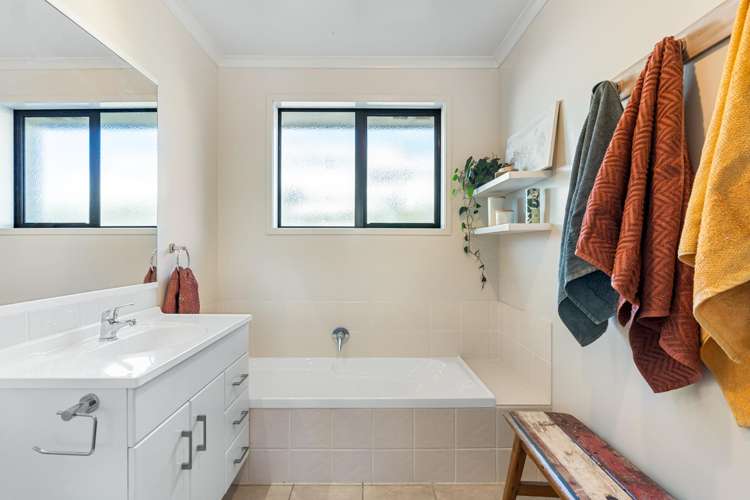 18 Oriental Parade Papamoa_34