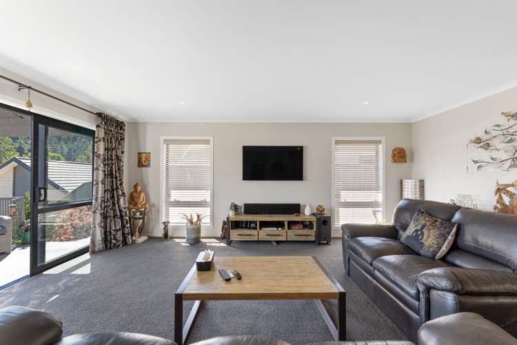 10 Greenfield Lane Stoke_5