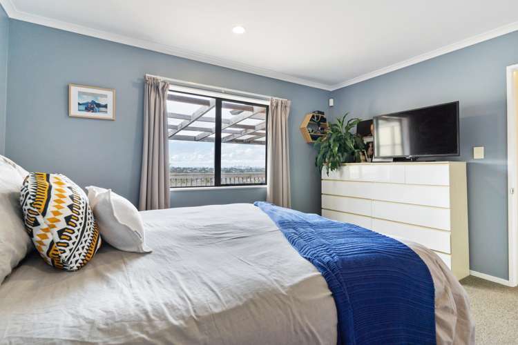 20 Exotic Place Massey_14