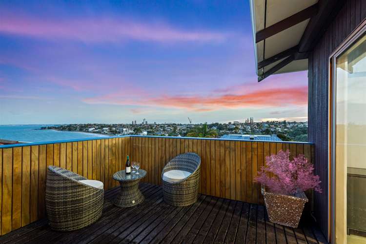 3/23 Beach Road Castor Bay_12