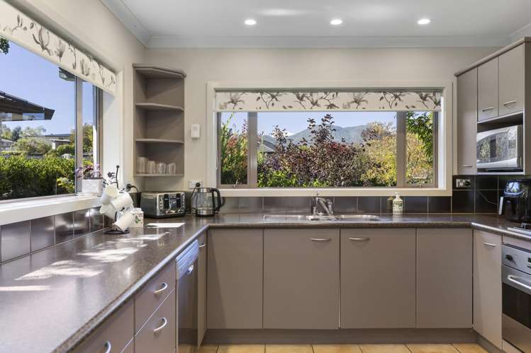 1 Birchwood Lane Hilltop_6