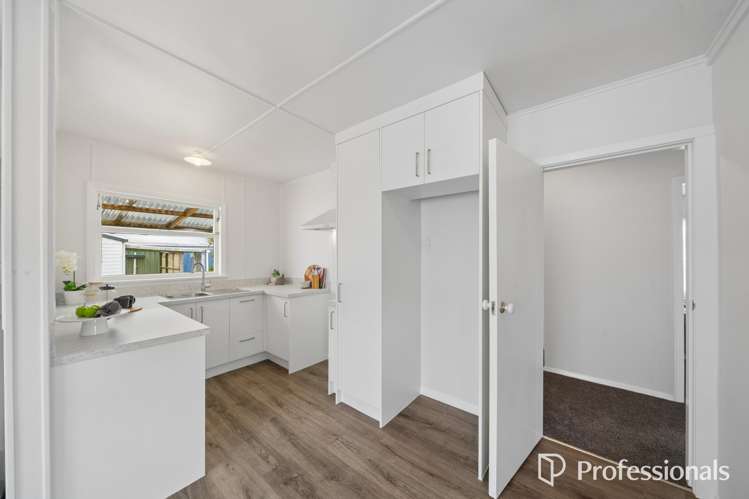 8 Roberts Street Wainuiomata_5