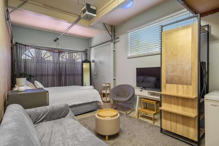 49 Olympus Way Richmond_22