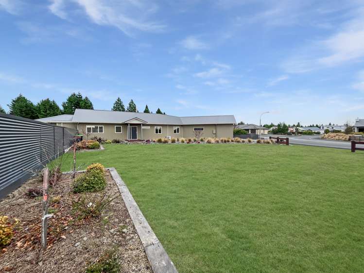 35 Irishman Drive Twizel_26