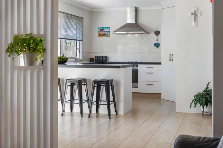 24 Leet Crescent Papamoa_3