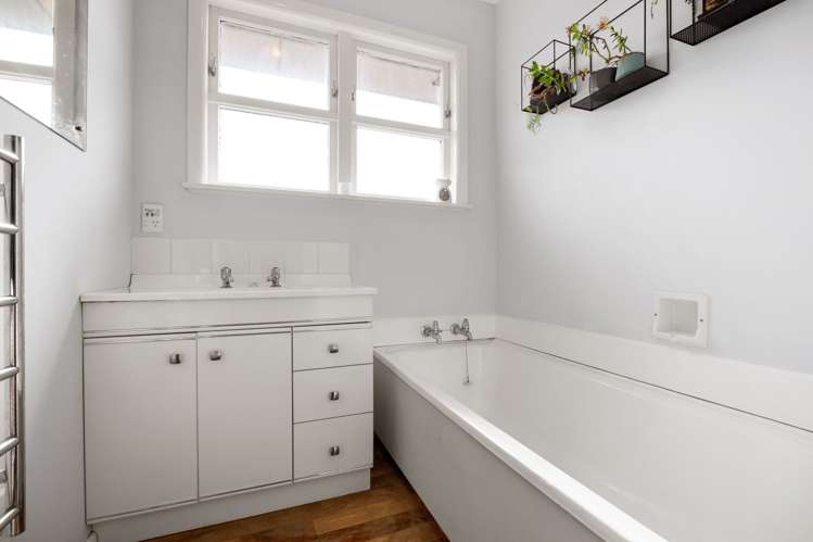 15 Springfield Crescent Enderley_12