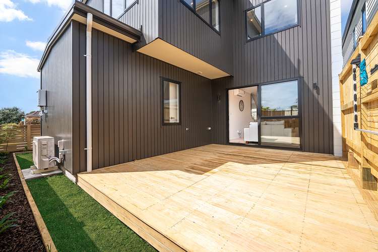 16a Glenmore Road Sunnyhills_5