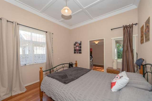 13 Te Aroha Street Hamilton East_1