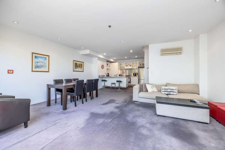 221/125 Customs Street West Auckland_2