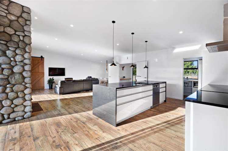 635 Downs Road West Eyreton_7