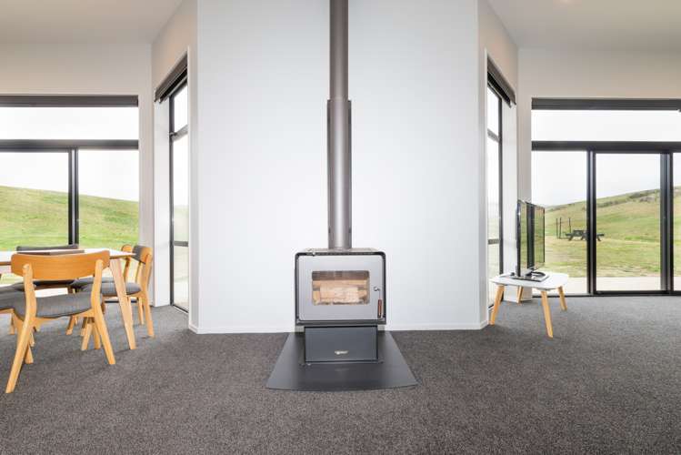 23 Pihoihoi Road Waikerikeri_7