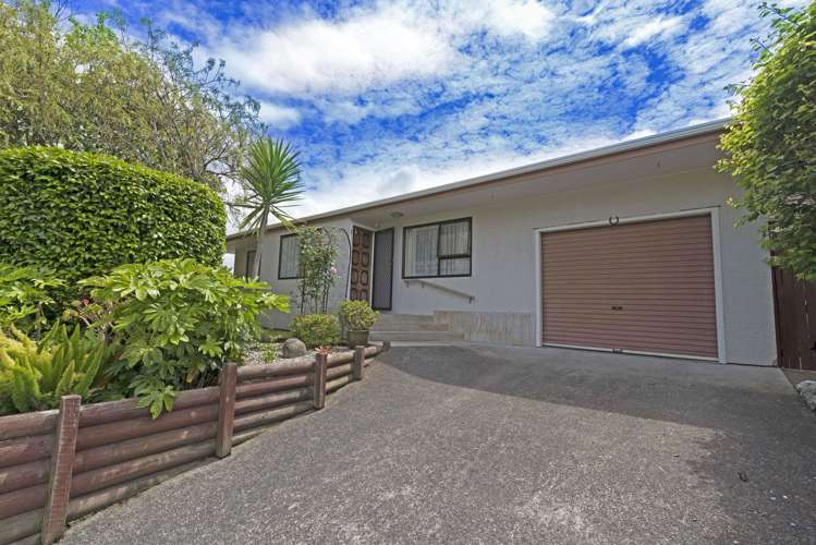 2 Rhinevale Close Henderson_1