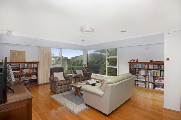 13 Wilmshurst Place Tawa_2