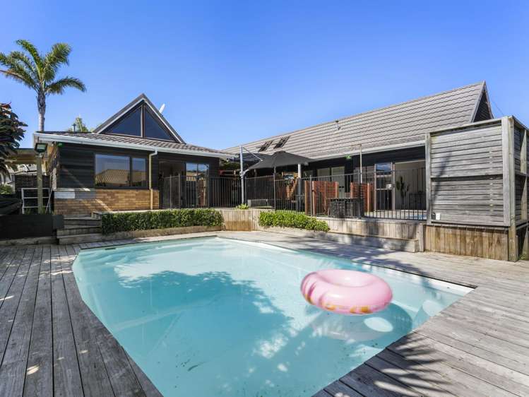 24 Charles Prevost Drive The Gardens_16