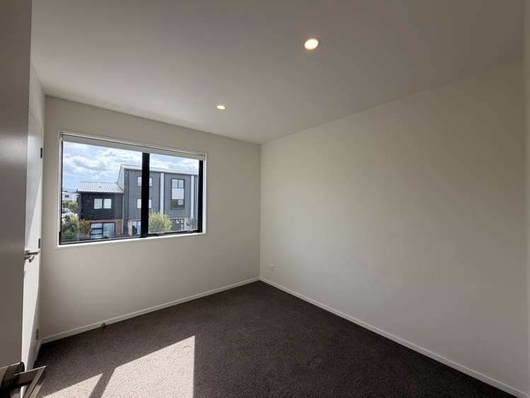 63 Selo Street Glen Eden_8